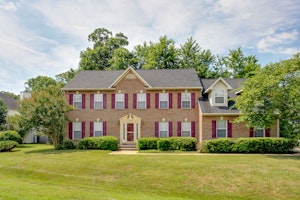 Waldorf Home, MD Real Estate Listing